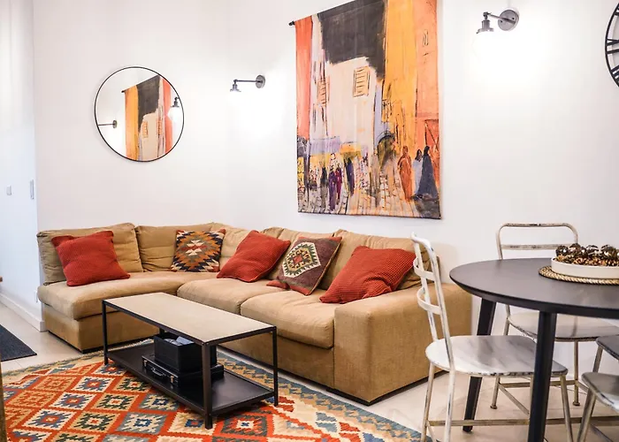 Charming Apartment Near Notre-Dame